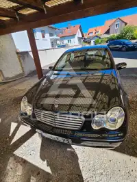 2004 Mercedes Benz 220