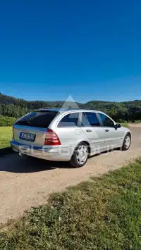 2004 Mercedes Benz 220