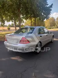 2004 Mercedes Benz C 220
