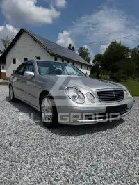 2004 Mercedes Benz E 200