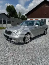 2004 Mercedes Benz E 200