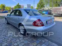 2004 Mercedes Benz E 200