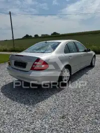 2004 Mercedes Benz E 200