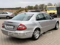2004 Mercedes Benz E 200