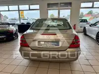 2004 Mercedes Benz E 200