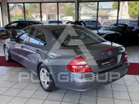 2004 Mercedes Benz E 200