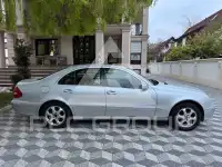 2004 Mercedes Benz E 200