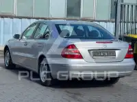 2004 Mercedes Benz E 200