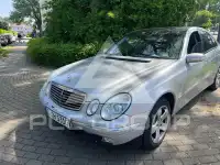 2004 Mercedes Benz E 220