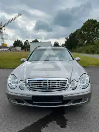 2004 Mercedes Benz E 220