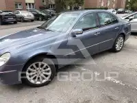 2004 Mercedes Benz E 220