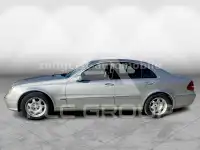 2004 Mercedes Benz E 220