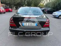 2004 Mercedes Benz E 220