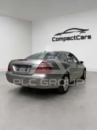 2004 Mercedes Benz E 220