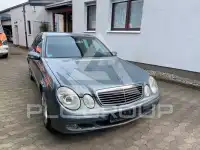 2004 Mercedes Benz E 220