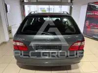 2004 Mercedes Benz E 220