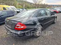 2004 Mercedes Benz E 220