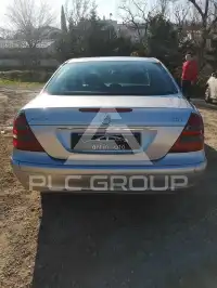 2004 Mercedes Benz E 270