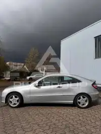 2004 Mercedes Benz CE 200