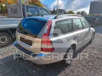 2004 Volvo V50