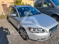 2004 Volvo V50