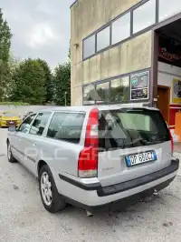 2004 Volvo V70
