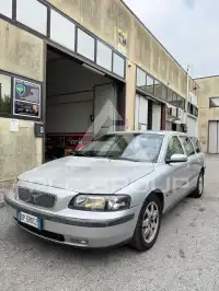 2004 Volvo V70