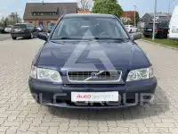2004 Volvo V40