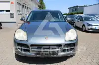 2004 Porsche Cayenne