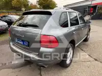 2004 Porsche Cayenne