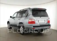 2004 Lexus LX470