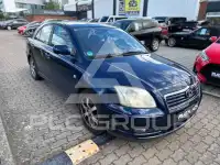 2004 Toyota Avensis