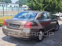 2004 Toyota Avensis
