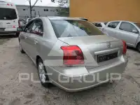 2004 Toyota Avensis
