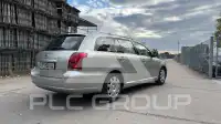 2004 Toyota Avensis