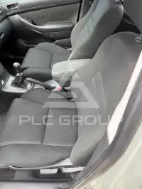 2004 Toyota Avensis
