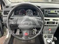 2004 Toyota COROLLA