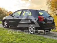 2004 Toyota COROLLA