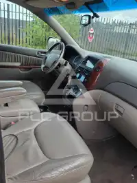 2004 Toyota SIENNA