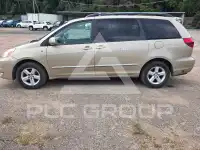2004 Toyota SIENNA
