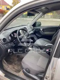 2004 Toyota RAV4