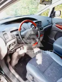 2004 Toyota PREVIA