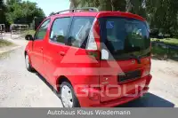 2004 Toyota YARIS