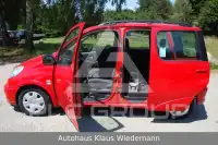 2004 Toyota YARIS