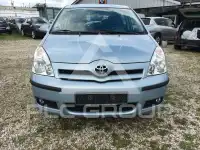 2004 Toyota COROLLA