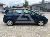 2004 Toyota COROLLA