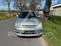 2004 Toyota Avensis
