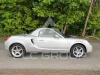 2004 Toyota MR2