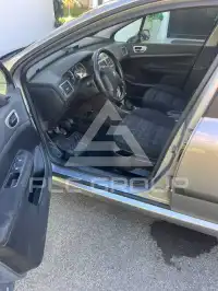 2004 Peugeot 307