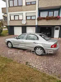 2004 KIA Magentis